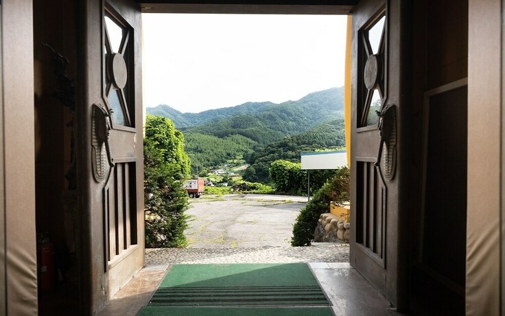 Imagen de los interiores del Hotel Pocheon Kingdom. Foto 28
