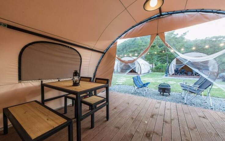 Imagen general del Hotel Pocheon Pureunsan Fairway Glamping. Foto 7
