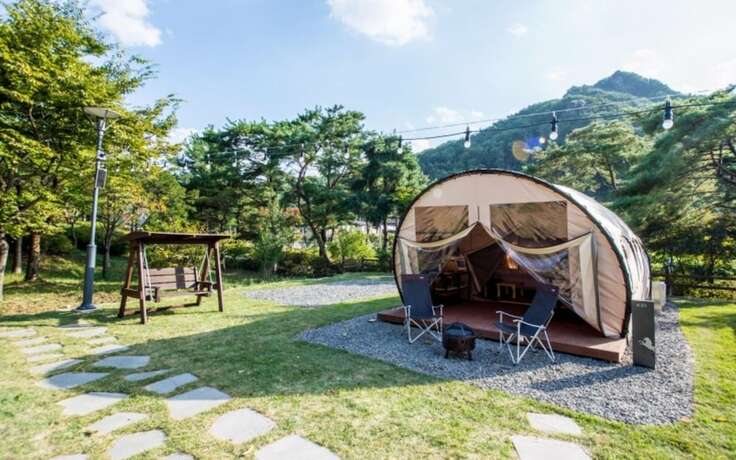Imagen general del Hotel Pocheon Pureunsan Fairway Glamping. Foto 14