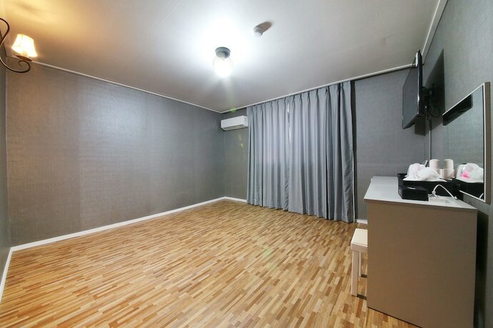 Imagen general del Hotel Pocheon Santorini. Foto 18