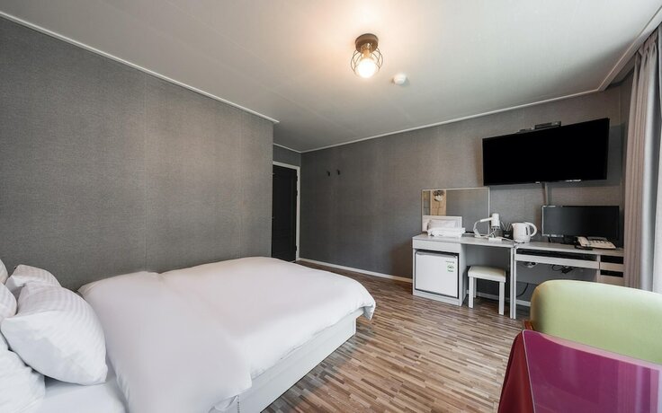 Imagen de la habitación del Hotel Pocheon Santorini. Foto 32