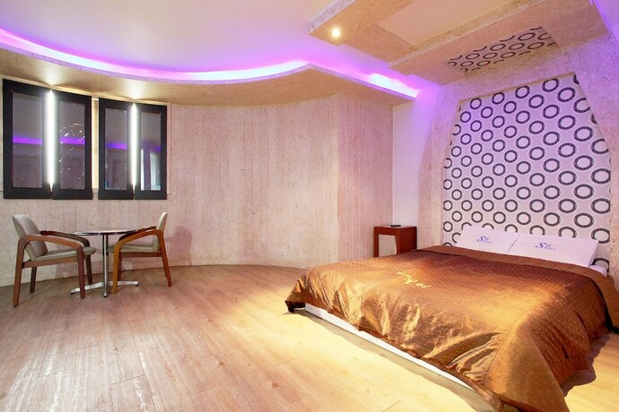 Imagen de la habitación del Hotel Pocheon Sheel. Foto 17