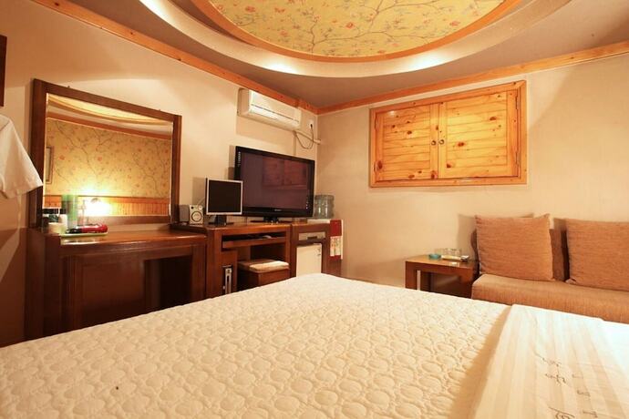 Imagen general del Hotel Pocheon Supsogui Gungjeon. Foto 7
