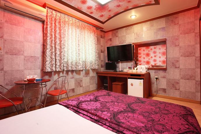 Imagen de la habitación del Hotel Pocheon Wine. Foto 14