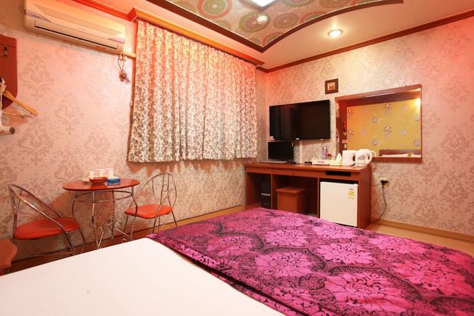 Imagen de la habitación del Hotel Pocheon Wine. Foto 20