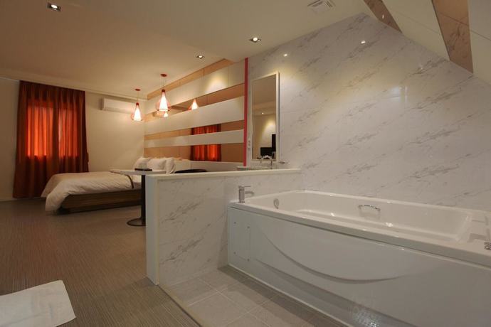 Imagen de la habitación del Hotel Pocheon With Motel. Foto 8