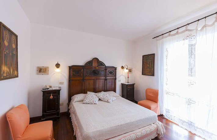 Imagen de la habitación del Hotel Pocho, San Vito Lo Capo. Foto 5