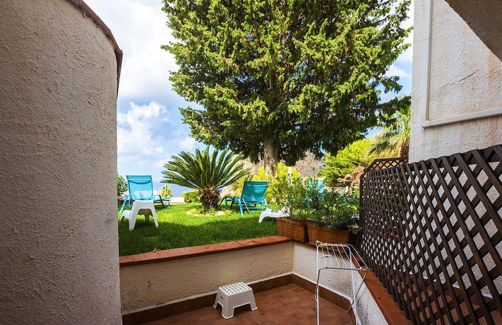 Imagen de la habitación del Hotel Pocho, San Vito Lo Capo. Foto 7