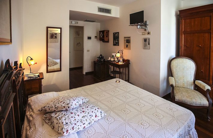 Imagen de la habitación del Hotel Pocho, San Vito Lo Capo. Foto 12