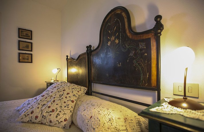 Imagen de la habitación del Hotel Pocho, San Vito Lo Capo. Foto 16