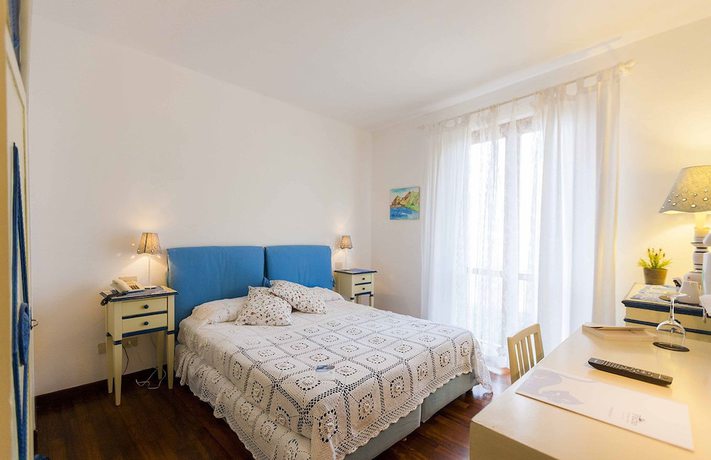 Imagen de la habitación del Hotel Pocho, San Vito Lo Capo. Foto 19