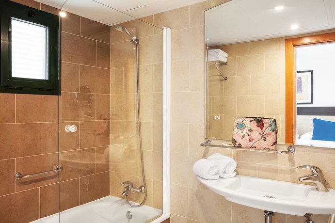 Imagen de la habitación del Hotel Pocillos Playa. Foto 12