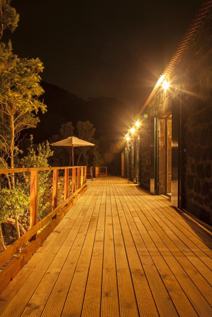 Imagen de los exteriores del Hotel Pocinhobay. Foto 9