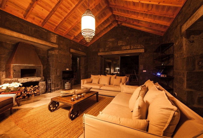 Imagen de los interiores del Hotel Pocinhobay. Foto 15