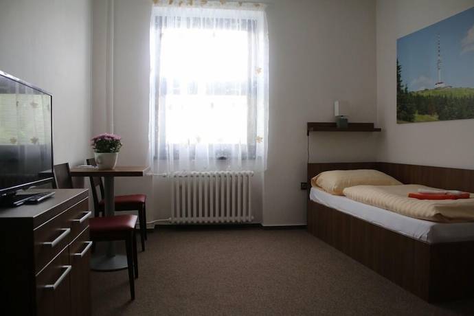 Imagen de la habitación del Hotel Pod Radnicí. Foto 14