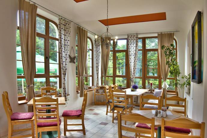 Imagen de los interiores del Hotel Pod &Scaron;ikmou Věž&iacute;. Foto 19