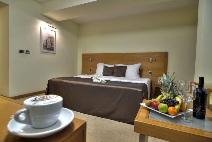 Imagen de la habitación del Hotel Podgorica. Foto 15