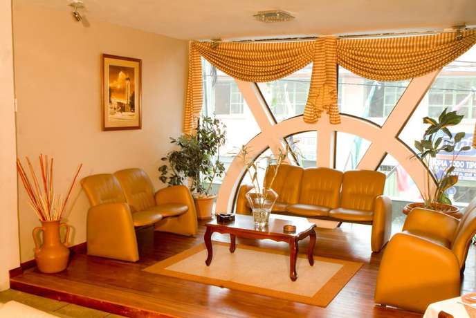 Imagen de los interiores del Hotel Podocarpus. Foto 17