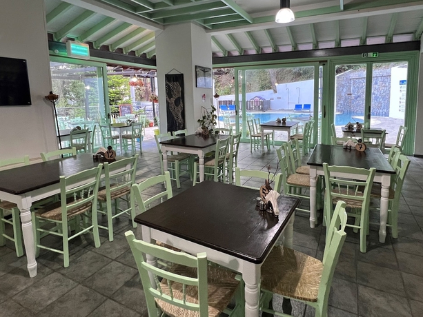 Imagen del bar/restaurante del Hotel Poed Residences. Foto 4