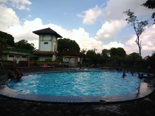 Imagen general del Hotel Poeri Devata Resort. Foto 3