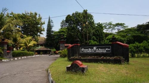 Imagen general del Hotel Poeri Devata Resort. Foto 4