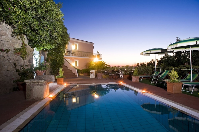 Imagen de la piscina del Hotel Poggio Del Sole, Ischia. Foto 17