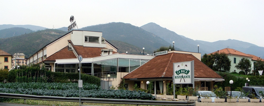 Imagen de los exteriores del Hotel Poggio. Foto 9