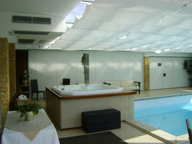 Imagen de la piscina del Hotel Poggio. Foto 15