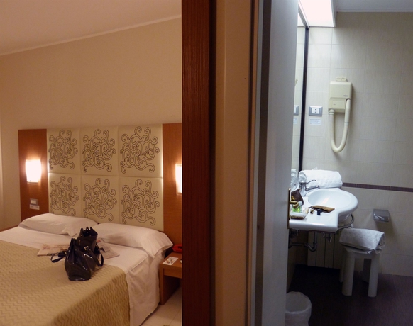 Imagen de la habitación del Hotel Poggio. Foto 5