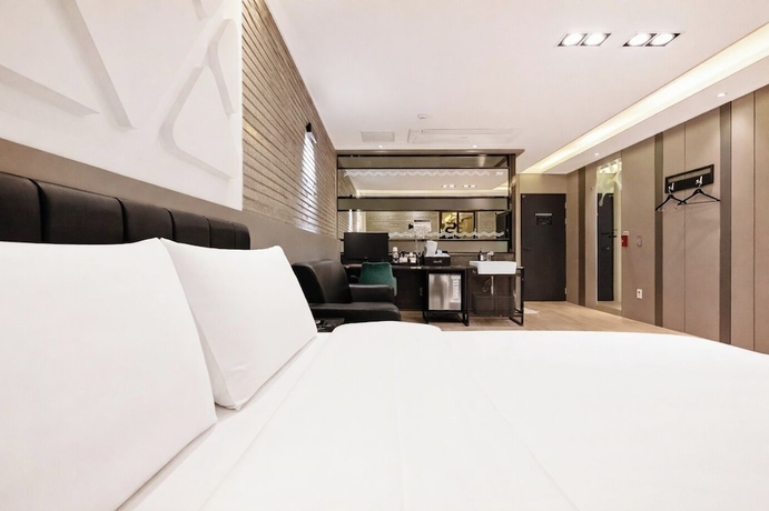 Imagen de la habitación del Hotel Pohang A1Haedo. Foto 15