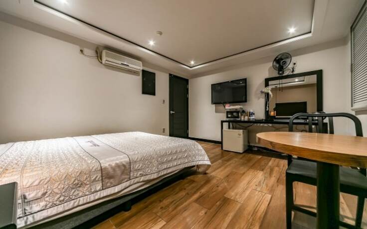 Imagen de la habitación del Hotel Pohang Daedodong White. Foto 13