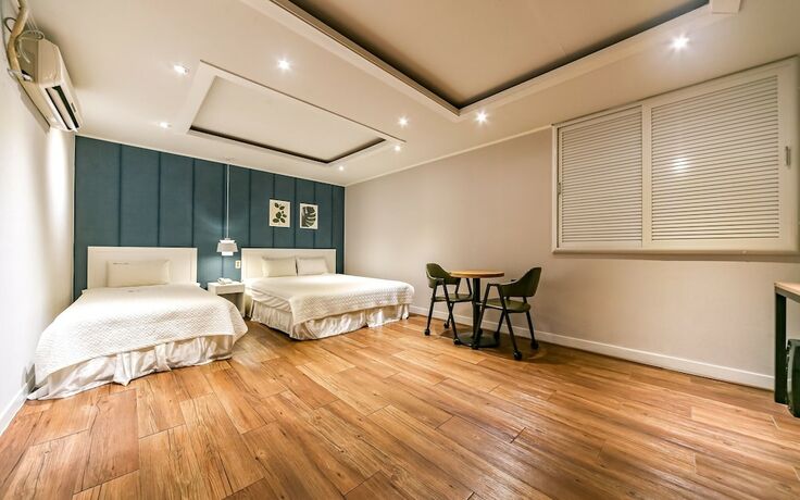 Imagen de la habitación del Hotel Pohang Daedodong White. Foto 18