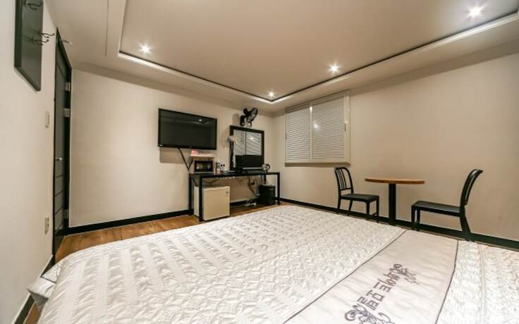 Imagen de la habitación del Hotel Pohang Daedodong White. Foto 19