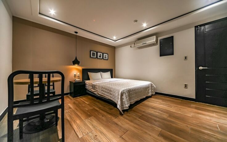 Imagen de la habitación del Hotel Pohang Daedodong White. Foto 20