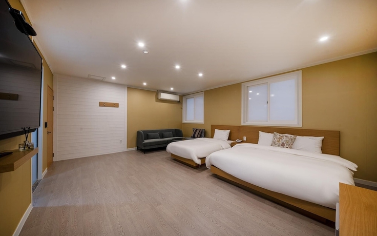 Imagen de la habitación del Hotel Pohang EandA. Foto 7