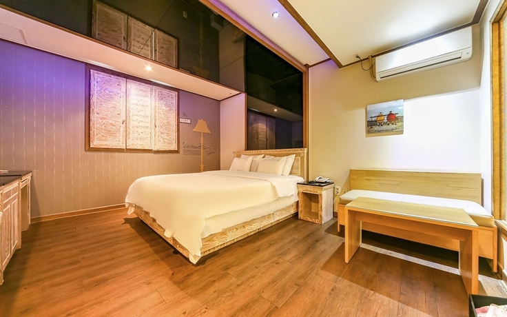 Imagen de la habitación del Hotel Pohang EandA. Foto 9