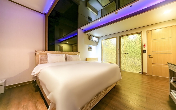 Imagen de la habitación del Hotel Pohang EandA. Foto 10
