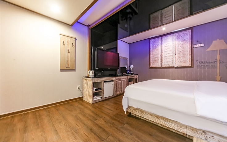 Imagen de la habitación del Hotel Pohang EandA. Foto 12