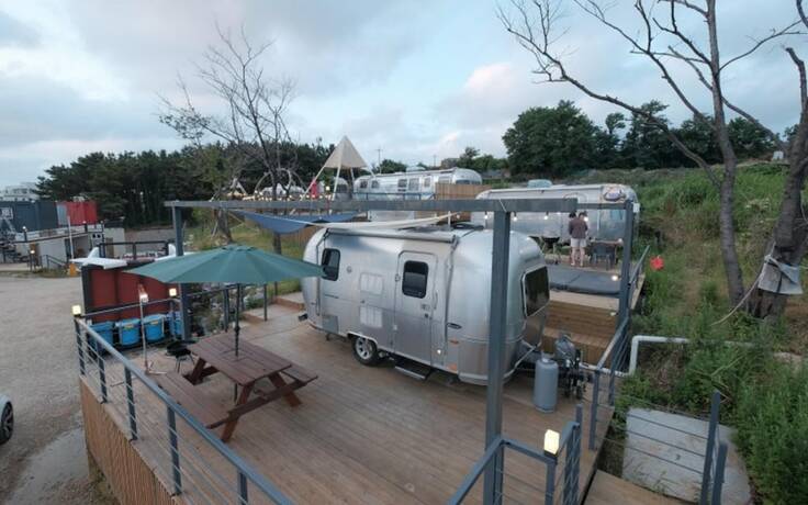 Imagen general del Hotel Pohang Glampingaen and Caravan Pension. Foto 4