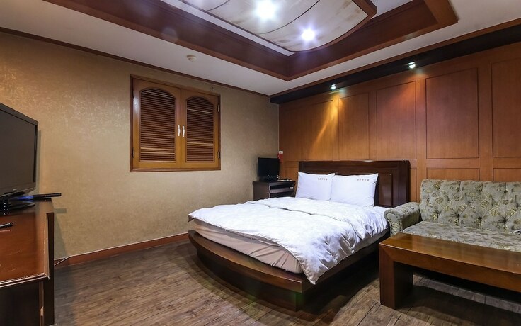 Imagen de la habitación del Hotel Pohang Haedodong Lilac. Foto 2