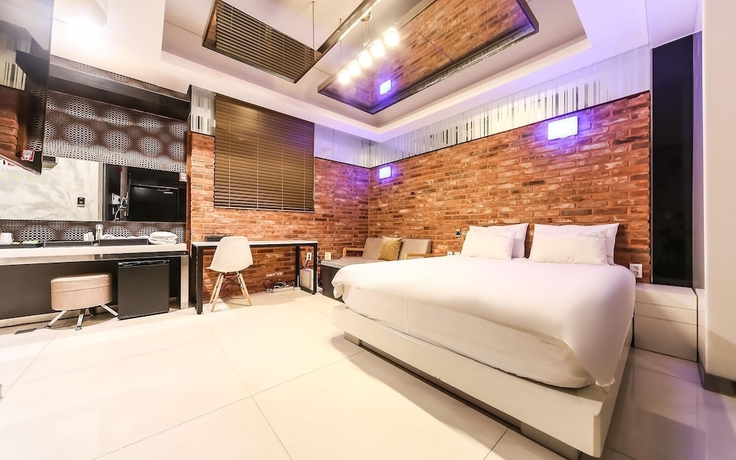 Imagen de los interiores del Hotel Pohang Jukdo Market 11avenue. Foto 19