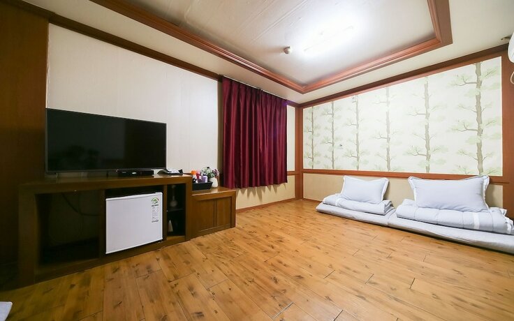 Imagen de la habitación del Hotel Pohang Jukdo Market L. Foto 3