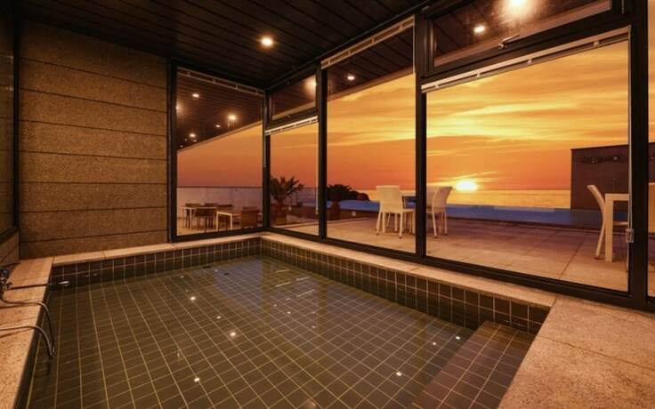 Imagen general del Hotel Pohang Red House Ocean Hills Pool Villa. Foto 11