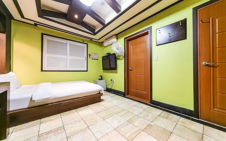 Imagen de la habitación del Hotel Pohang Sangdodong Bogeumjari. Foto 18