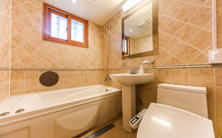 Imagen general del Hotel Pohang Sangdodong Palace. Foto 10