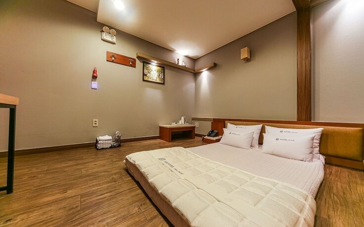 Imagen de la habitación del Hotel Pohang Sangdodong Palace. Foto 12