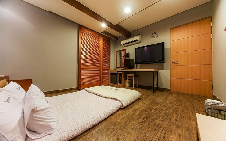 Imagen de la habitación del Hotel Pohang Sangdodong Palace. Foto 35