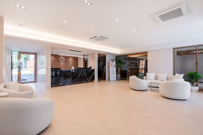 Imagen de los interiores del Hotel Pohang Yeongildae Beach. Foto 10