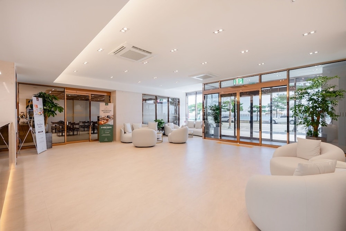 Imagen de los interiores del Hotel Pohang Yeongildae Beach. Foto 16