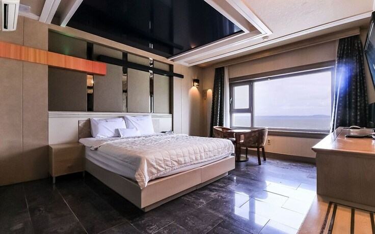 Imagen de la habitación del Hotel Pohang Yeongildae N-beach. Foto 26